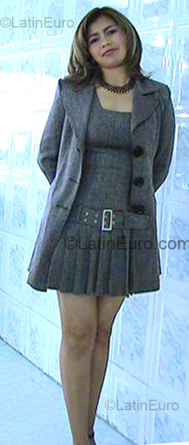 Date this young Colombia girl Angie Julieth from Bogota CO1241