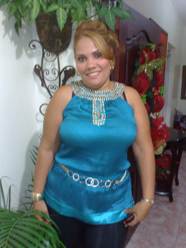 Date this gorgeous Dominican Republic girl Belkis from MonseÃ±ol Nouel DO1350