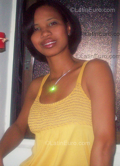 Date this funny Dominican Republic girl Carmen from  DO1504