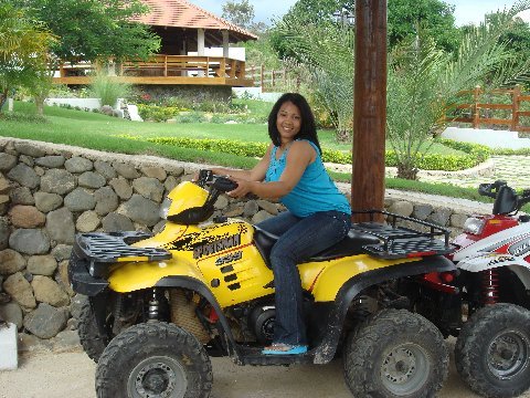 Date this gorgeous Dominican Republic girl Victoria from Santiago DO1536