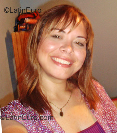 Date this lovely Colombia girl Diana from Cali CO1378