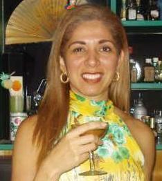Date this happy Colombia girl Karina from Barranquilla CO1406