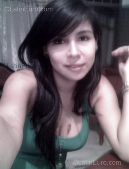 Date this athletic Colombia girl Elisabeth from Cali CO1419