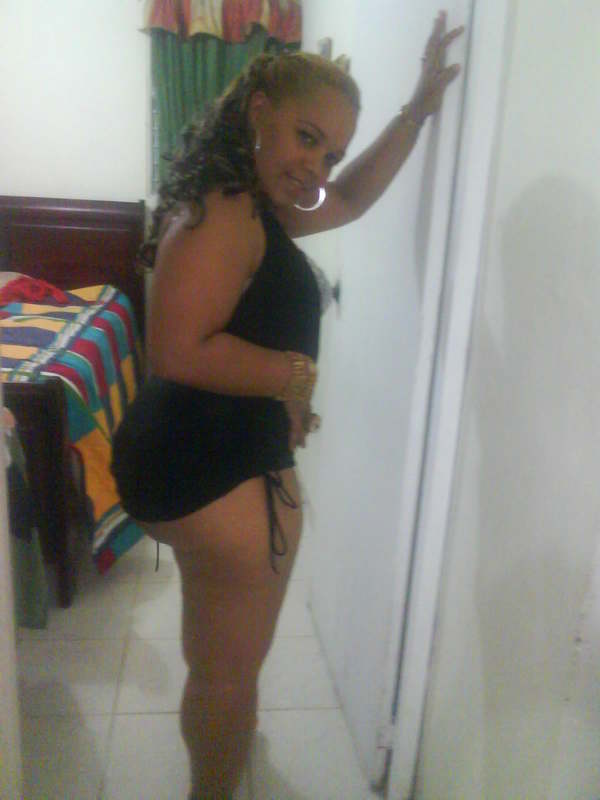 Date this stunning Dominican Republic girl La from Santiago DO1674