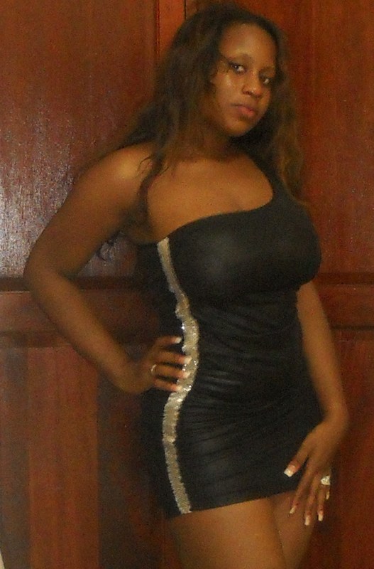 Date this voluptuous Dominican Republic girl Shuhainy from Santo Domingo DO1712