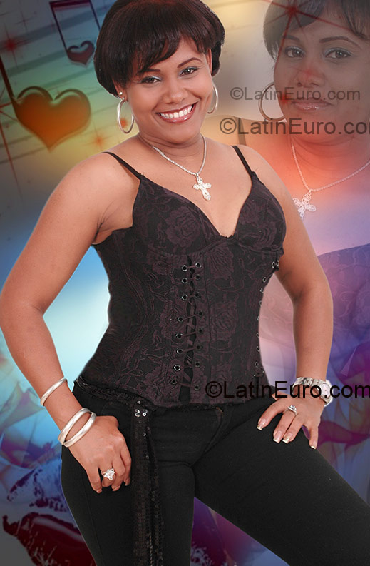 Date this attractive Dominican Republic girl Maria from San Pedro De Macoris DO1713