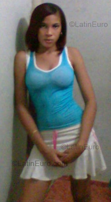 Date this young Dominican Republic girl Miguelina from Santo Domingo DO1728