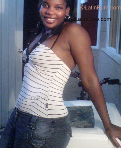 Date this voluptuous Colombia girl CHEFCOLOMBIA from Cali CO1551