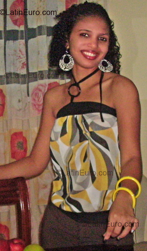 Date this tall Dominican Republic girl Yalissy from  DO1761