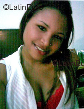 Date this stunning Dominican Republic girl Melina from Cotui DO1799