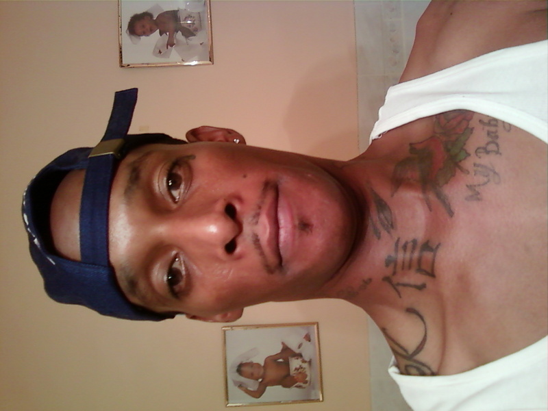 Date this good-looking United States man BIG from Philadelphia US4093