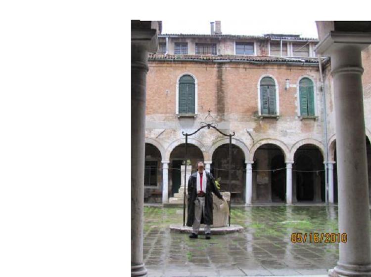 Date this nice looking France man Lafayette from Venice US4221