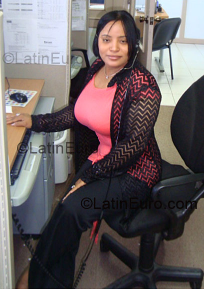Date this passionate Dominican Republic girl Monica from Santo Domigo DO1938