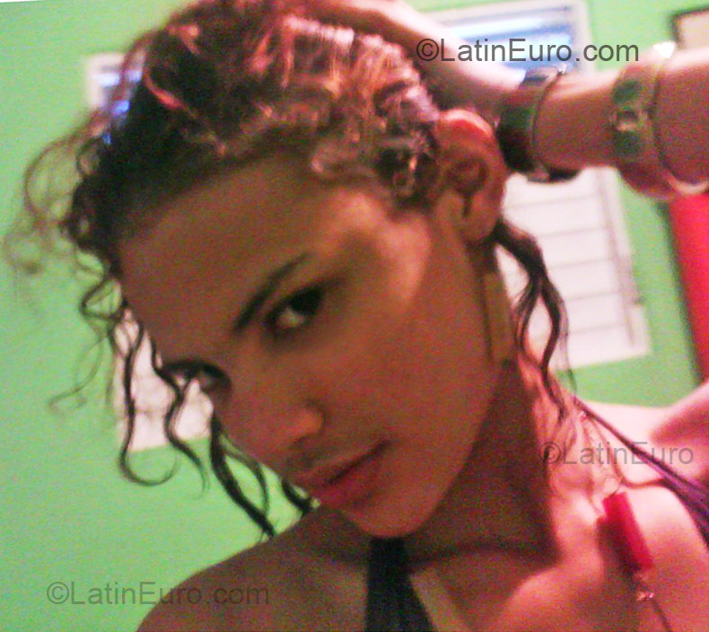 Date this charming Dominican Republic girl Tatiana from Mao Valverde DO1971