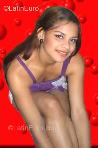Date this lovely Dominican Republic girl Vianna from Santiago DO1976