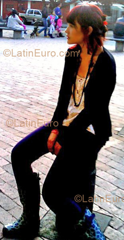 Date this georgeous Colombia girl Marcela from Bogota CO1718