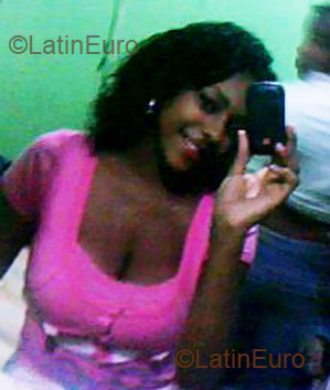 Date this tall Dominican Republic girl Chamerys from Santiago DO2046