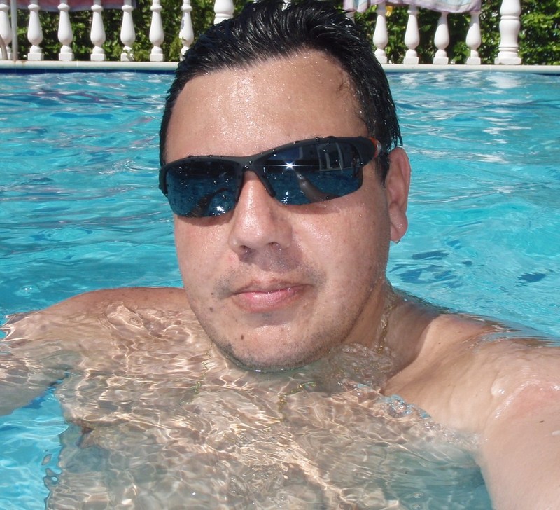 Date this young Colombia man Andres from Bogota CO1794