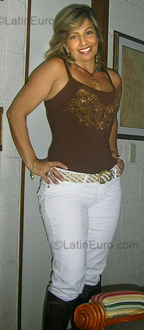 Date this pretty Colombia girl Sandra from Medellin CO1832