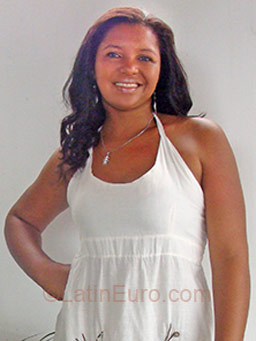 Date this voluptuous Brazil girl Valeria from Ilheus BR1946