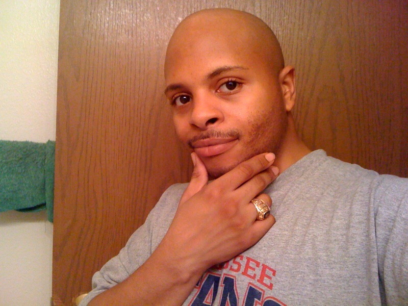 Date this hard body United States man Kenneth from Louisville US4638