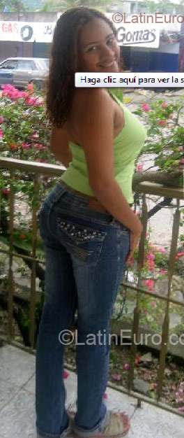 Date this gorgeous Dominican Republic girl Denisse patricia from Nagua DO2240
