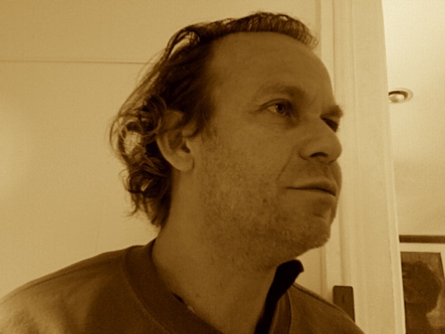 Date this charming Dominican Republic man Simonsmart from Hallandale Beach DO2247