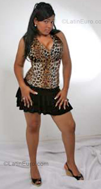 Date this delightful Dominican Republic girl Charibel from Santo Domingo DO2278