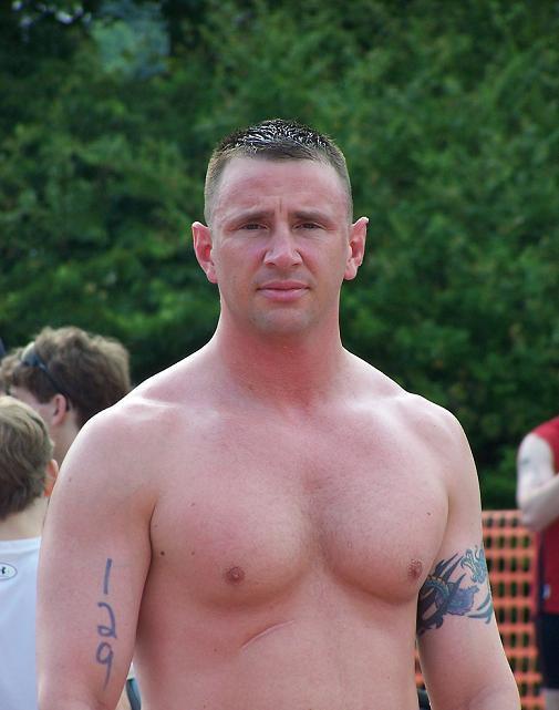 Date this athletic United States man Ken from Charlottesville US4696
