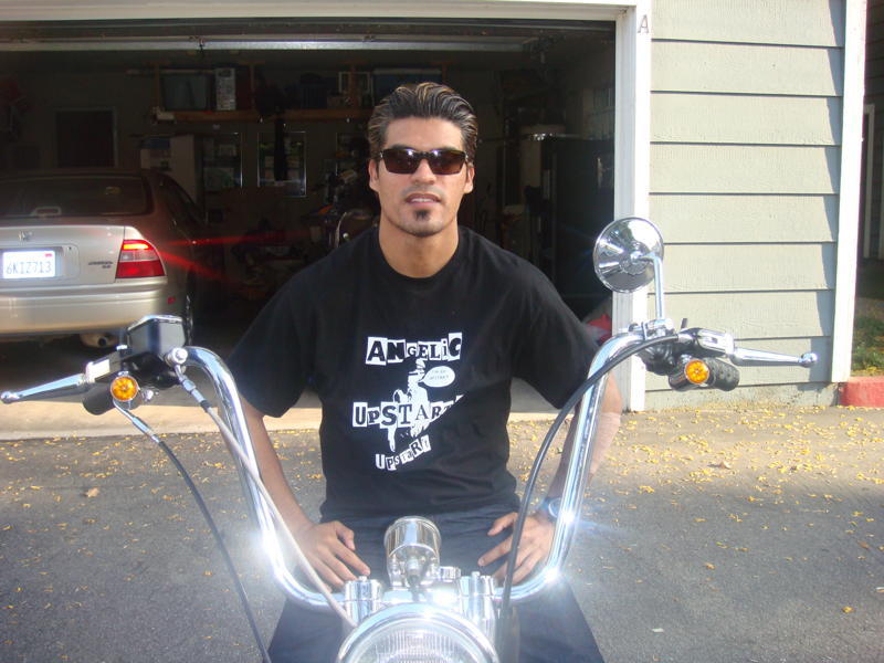 Date this nice looking United States man Artofpep from Ontario US4723