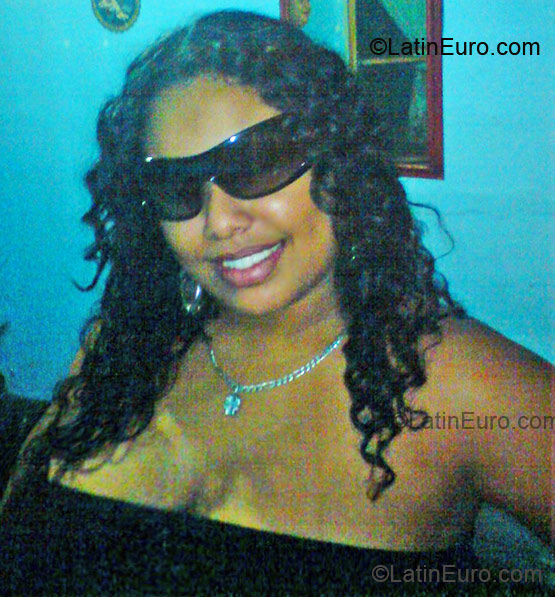 Date this passionate Colombia girl Jennifer from Cali CO1930