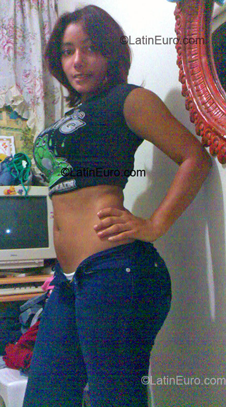 Date this voluptuous Dominican Republic girl Alexandra from Santo Domingo DO2368