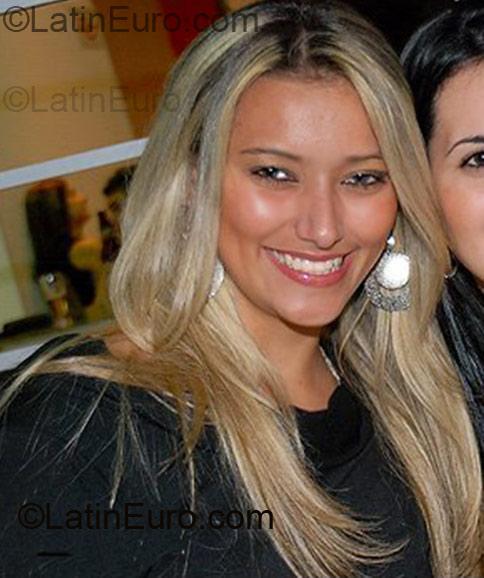 Date this athletic Brazil girl Joysse from Campinas BR2086