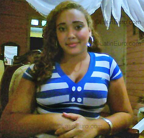 Date this delightful Dominican Republic girl Atiana Ydalis from La Vega DO2654