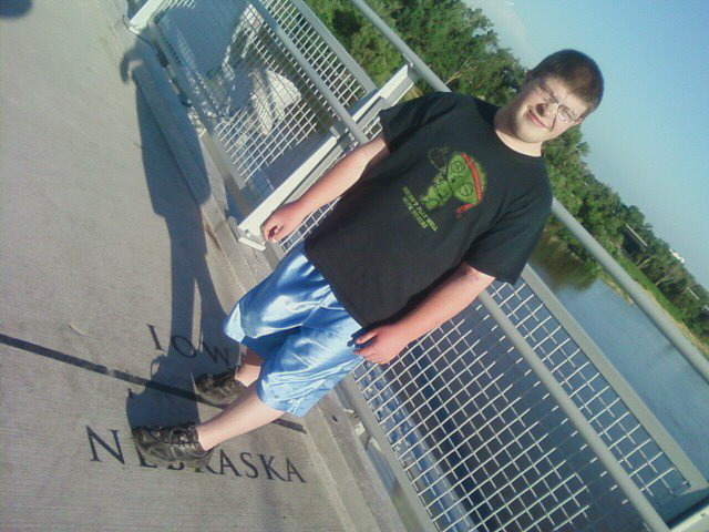 Date this beautiful United States man Aaron from Council Bluffs US5007