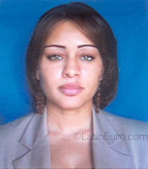 Date this athletic Dominican Republic girl YANEIRI from Santo Domingo DO2803