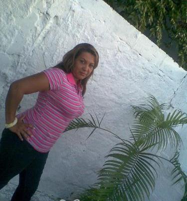 Date this hot Colombia girl Ivon from Cartagena CO2686