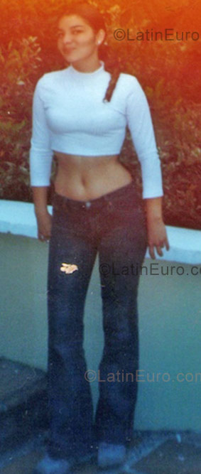 Date this charming Colombia girl Moncada83 from Armenia CO2731