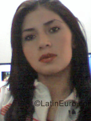 Date this hot Colombia girl Laura Fernanda from Madrid CO2760