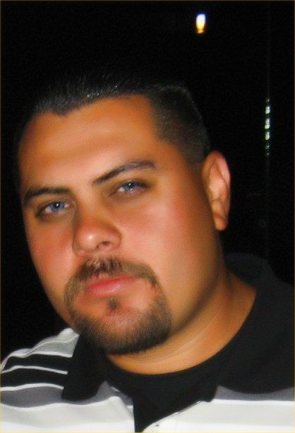 Date this happy United Kingdom man Joe2much from London GB301