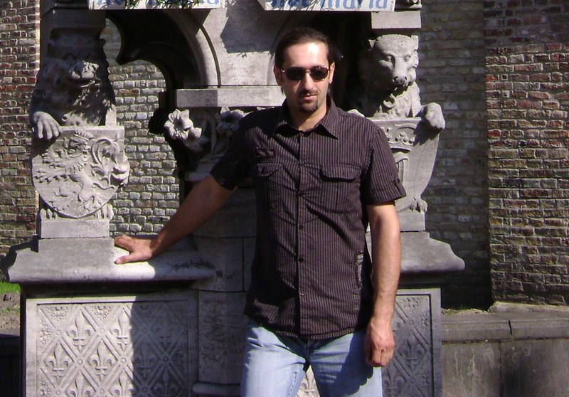 Date this passionate Belgium man Light-my-fire from Brussels BE38