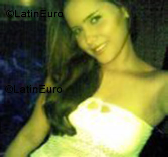 Date this cute Colombia girl Jennifer from Cartagena CO2889