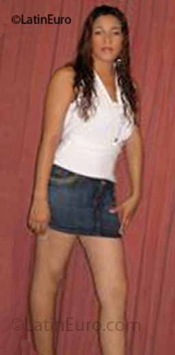 Date this sensual Colombia girl Leidy from Cali CO2992
