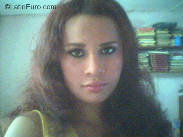 Date this voluptuous Colombia girl Mabel Teresa from Puerto Colombia CO3035