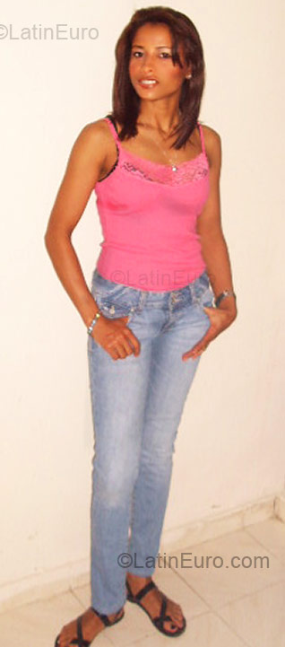 Date this hot Dominican Republic girl Medranis from Santiago DO3497