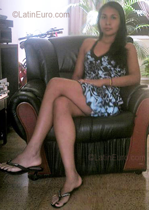 Date this funny Colombia girl Obeida from Cali CO3060