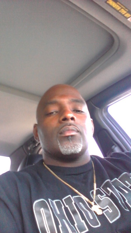 Date this young United States man Magic from Youngstown US5569