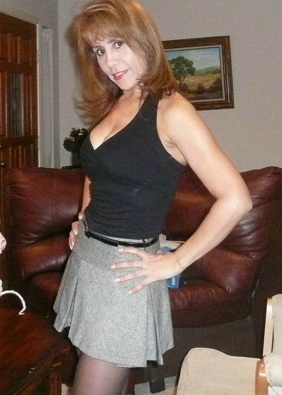 Date this lovely United States girl Tachuelita from Fort Worth US5624