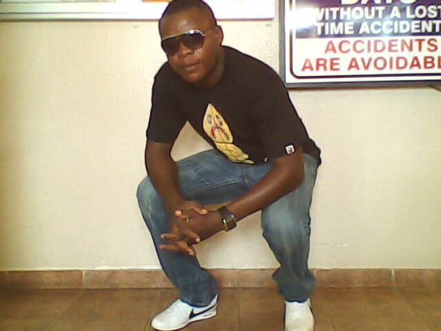 Date this hard body Angola man Estevao from Luanda AO6