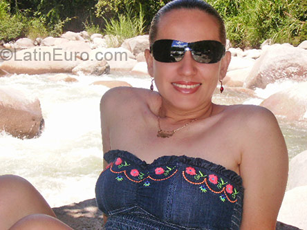 Date this foxy Colombia girl Titi19 from Cucuta CO3180
